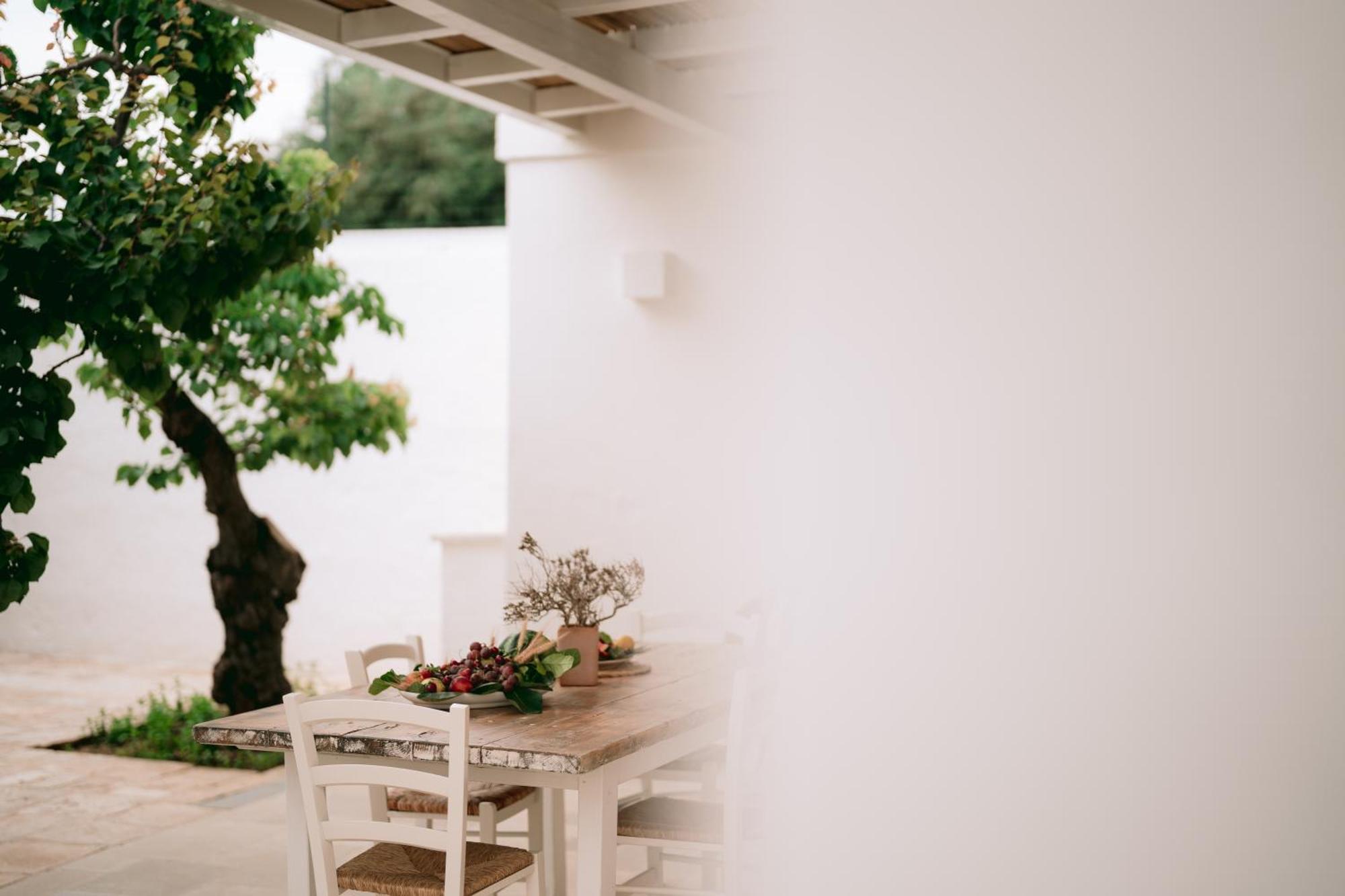 Oltre Gli Ulivi Bed & Breakfast Ostuni Exterior photo