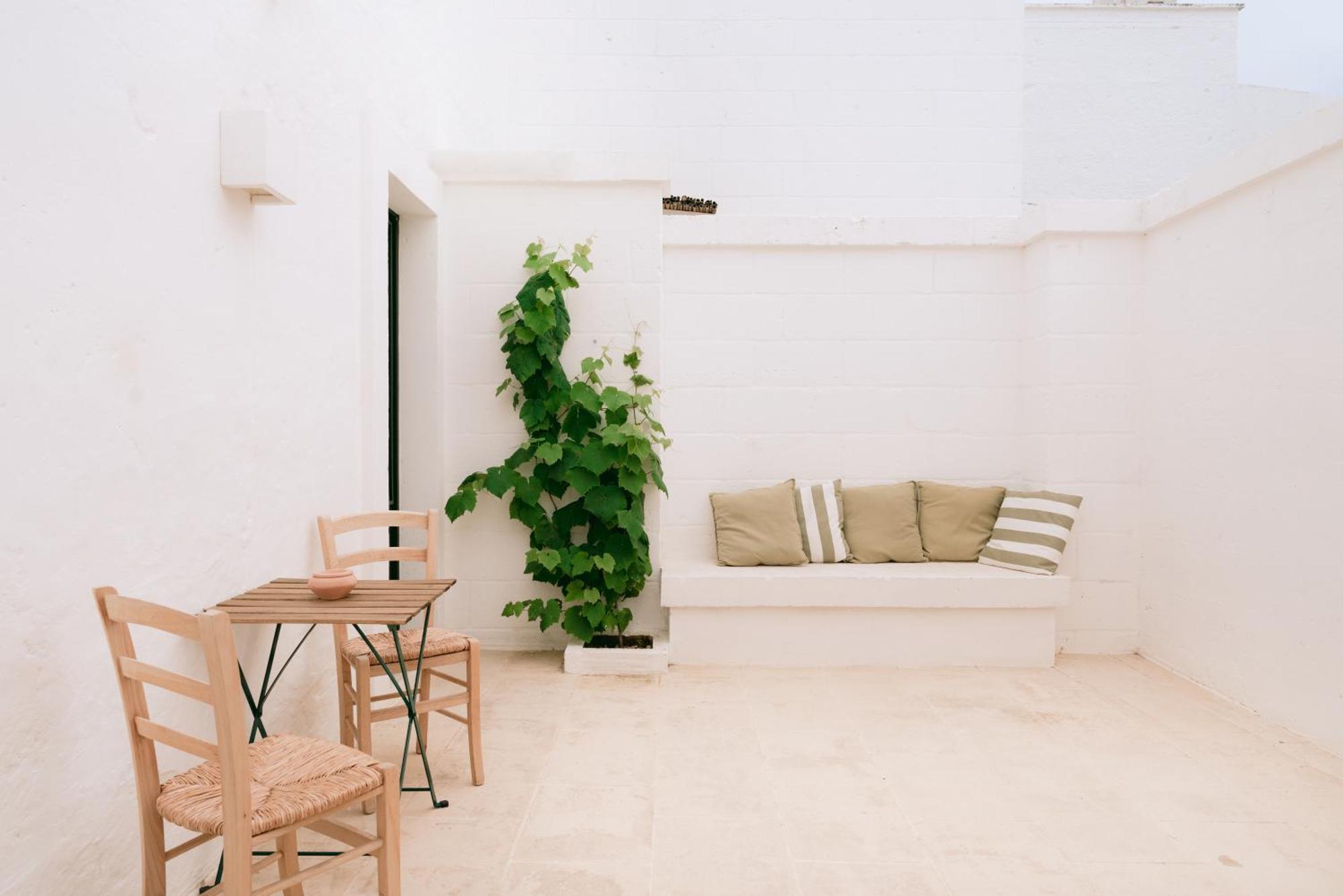 Oltre Gli Ulivi Bed & Breakfast Ostuni Exterior photo